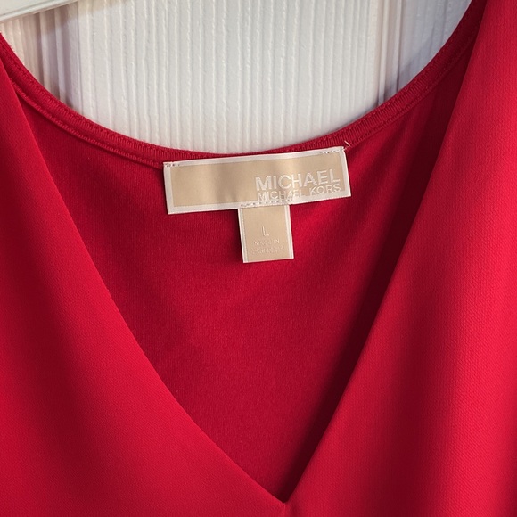 Michael Kors Vibrant Red V-Neck Top - Picture 2 of 3